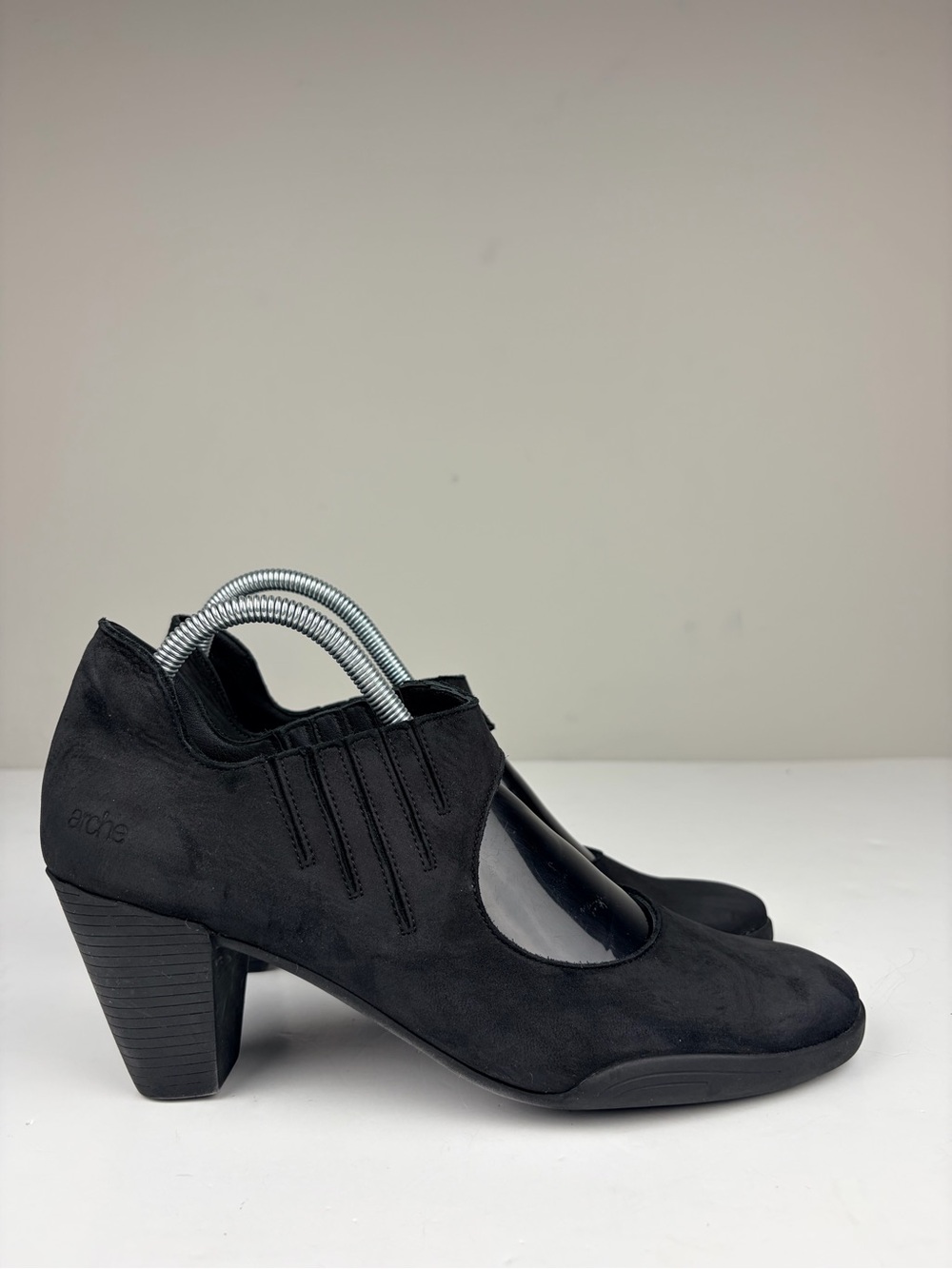 Arche France Black Nubuck Leather Pumps Block Heel Elastic EU 41 US 9.5